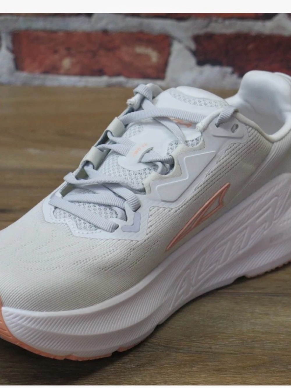 Women's Altra FWD VIA 4mm Heel Drop Running Shoe Light Gray